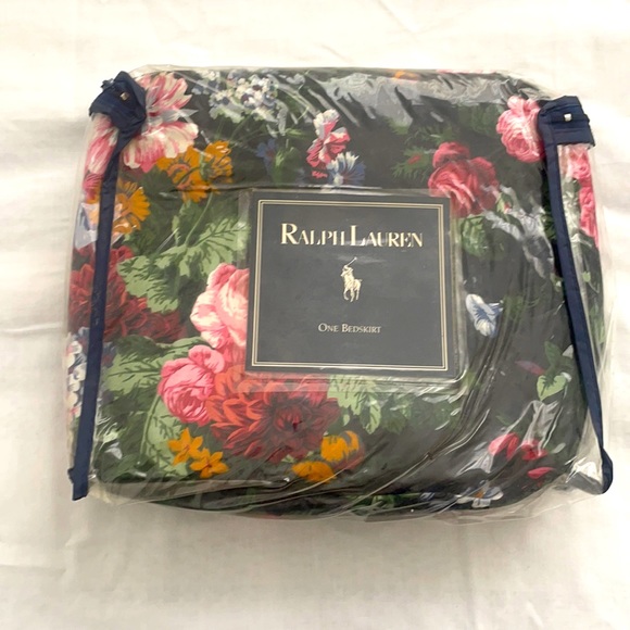 Ralph Lauren Other - Vintage RALPH LAUREN Isadora Cossette Bedskirt Queen
